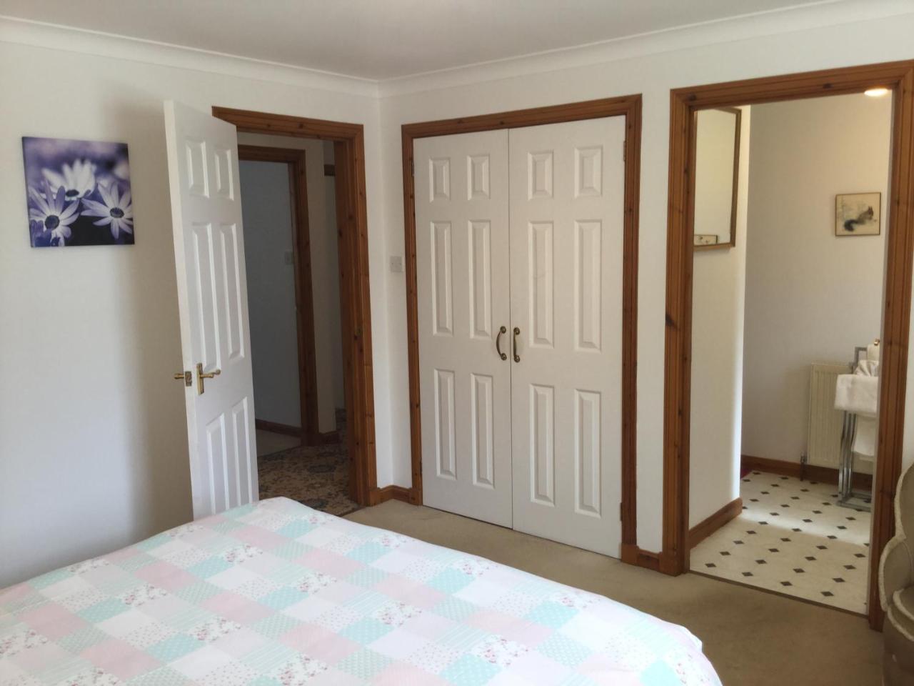 Two-Bedroom Apartment - Golf View Free Parking إينفيرنيس المظهر الخارجي الصورة