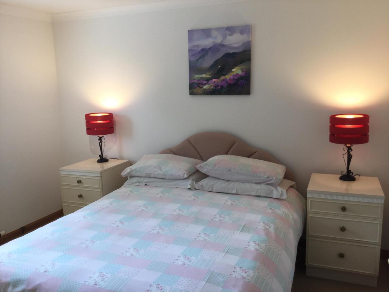 Two-Bedroom Apartment - Golf View Free Parking إينفيرنيس المظهر الخارجي الصورة
